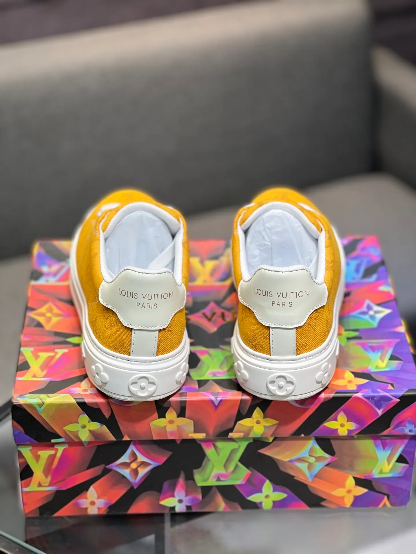 Men's Men's Shoes 💰540 LV Louis Vuitton. The latest fashionable casual shoes are popular in physical stores. The new spring and summer comfortable imported custom patent leather plus cowhide, cowhide mesh, and unique jacquard fabric element design. With sheepskin lining, Lv original base, [sun][sun] high-end packaging and high quality💪Details determine quality, welcome to compare🇮🇹Code number 38-44, 45 can be customized